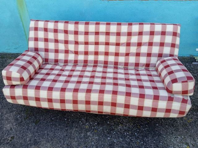 SOFÁ CAMA CON PEQUEÑO CANAPÉ