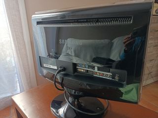 Monitor 22" Samsung modelo T220HD