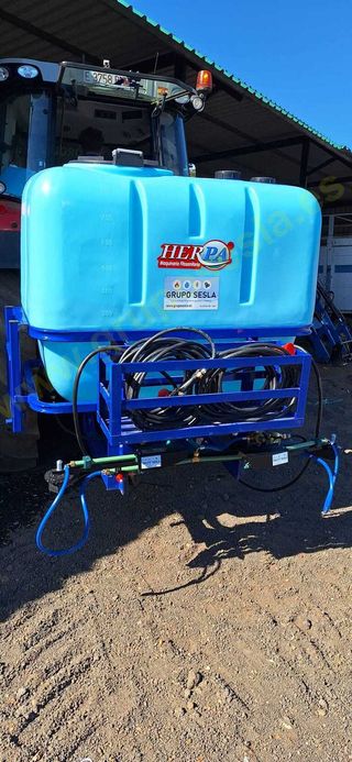 CUBA SUSPENDIDA CON CANASTA Y BARRA HERBICIDA PROF