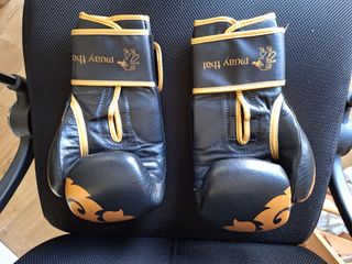 Guantes boxeo Leone 10 Oz (Muay Thai)