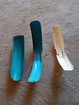 2 guardabarros azules, válidos para derbi fd, fds