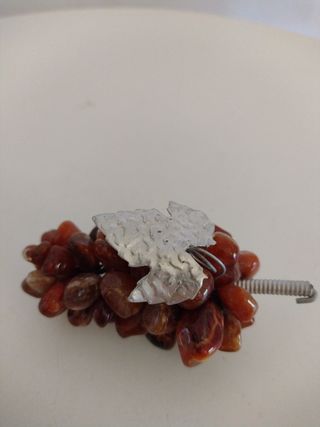 Piccolo grappolo d'uva in Ambra.