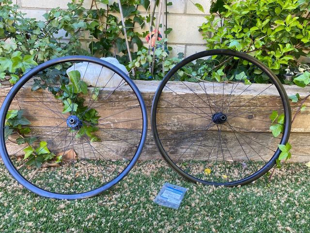 Ruedas orbea aluminio.