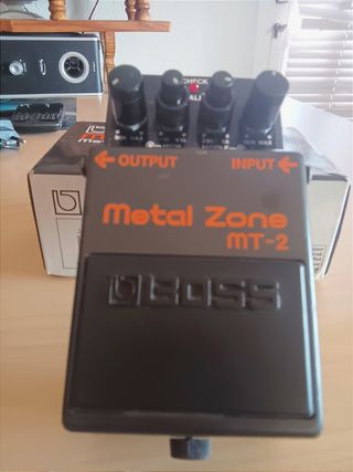 Pedal Boss Metal Zone para guitarra. 38€