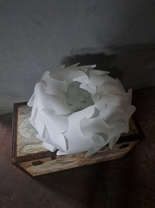 Lámpara blanca ikea