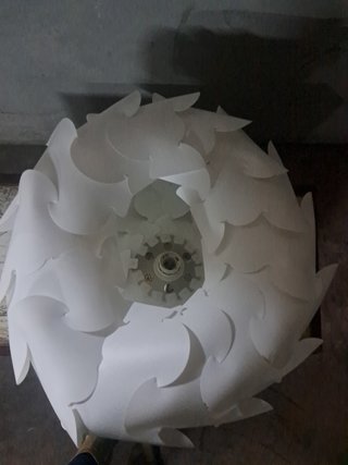 Lámpara blanca ikea