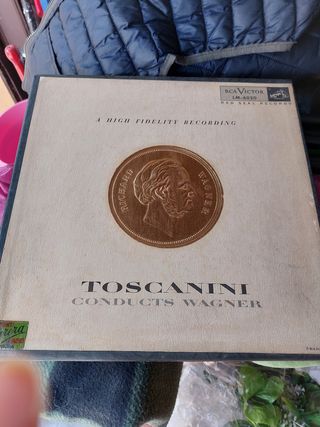 Cofanetto antico dischi vinile Toscanini
