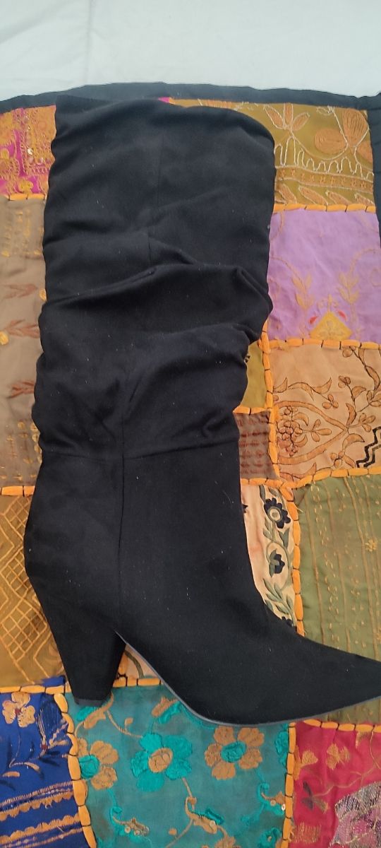 Botas altas sin estrenar