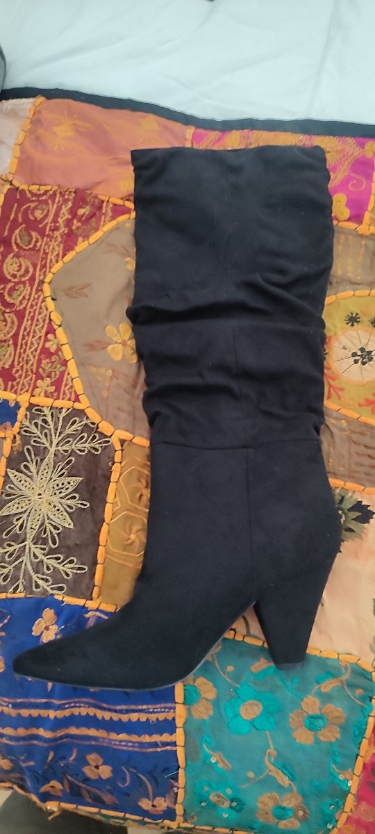 Botas altas sin estrenar