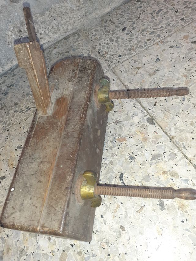 Cepillo antigua de carpintería