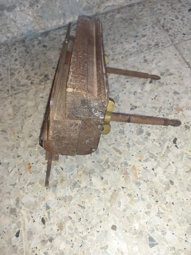 Cepillo antigua de carpintería