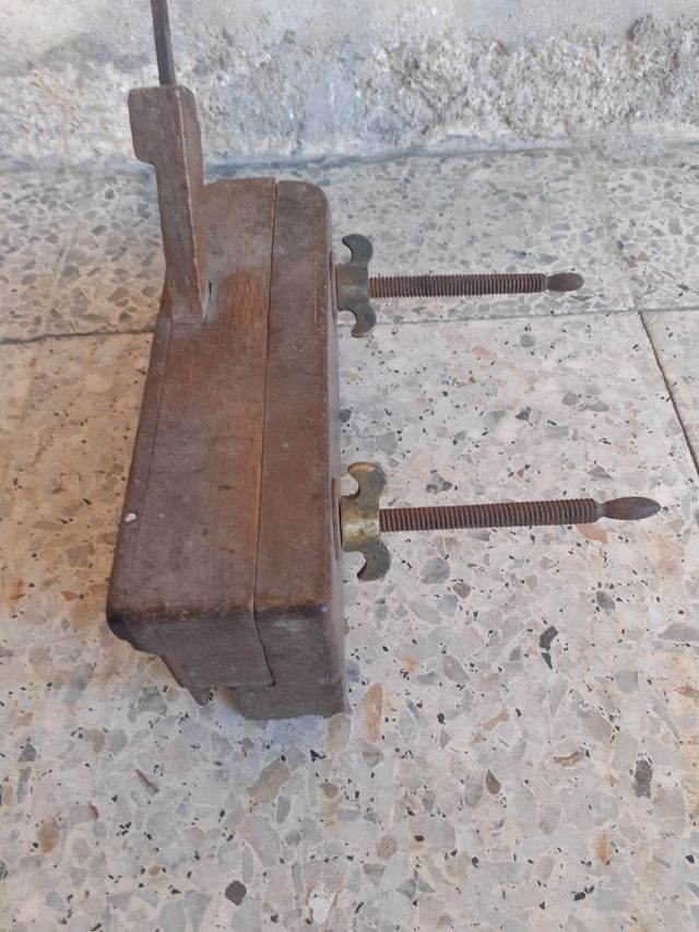 Cepillo antigua de carpintería