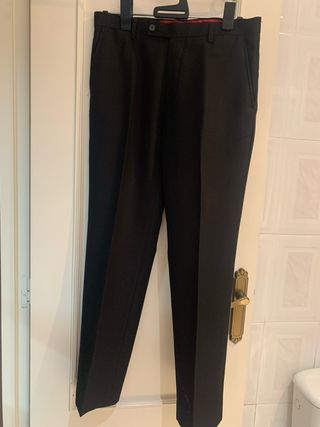 Traje negro , nuevo !!un solo uso!!!