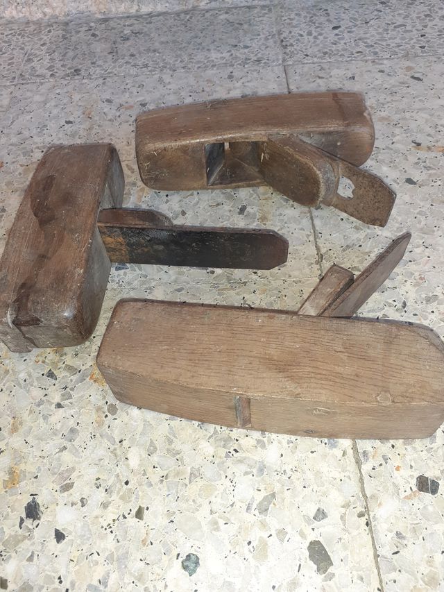 Cepillos antiguos de carpintero