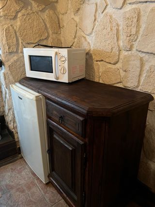 Mueble rustico con frigorifico