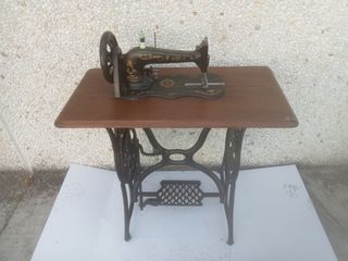 Maquina  coser  antigua