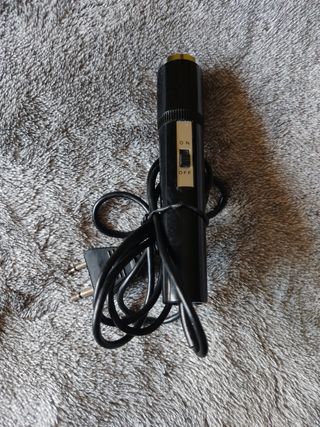 Micrófono antiguo para probar