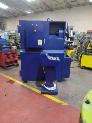 Curvadora de perfiles BIRLK