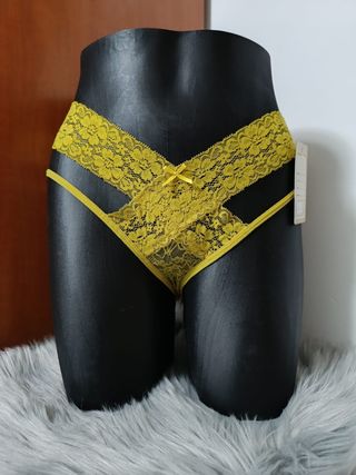 Tanga de encaje talla CON ETIQUETA 🏷️