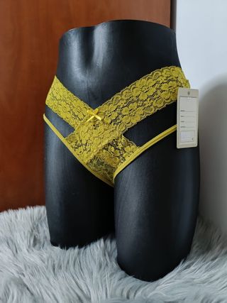 Tanga de encaje talla CON ETIQUETA 🏷️