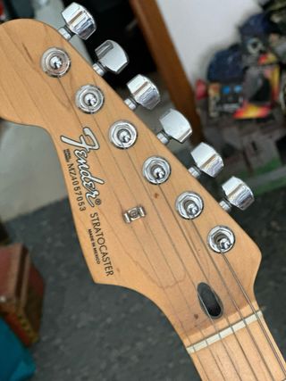 Guitarra electrica fender zurdo..( vendida)
