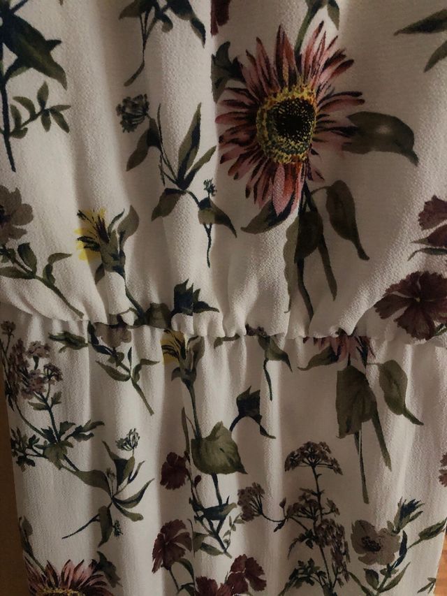 Vestito con coprispalle