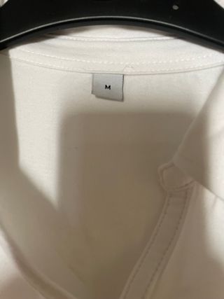 2 camisetas iguales blancas