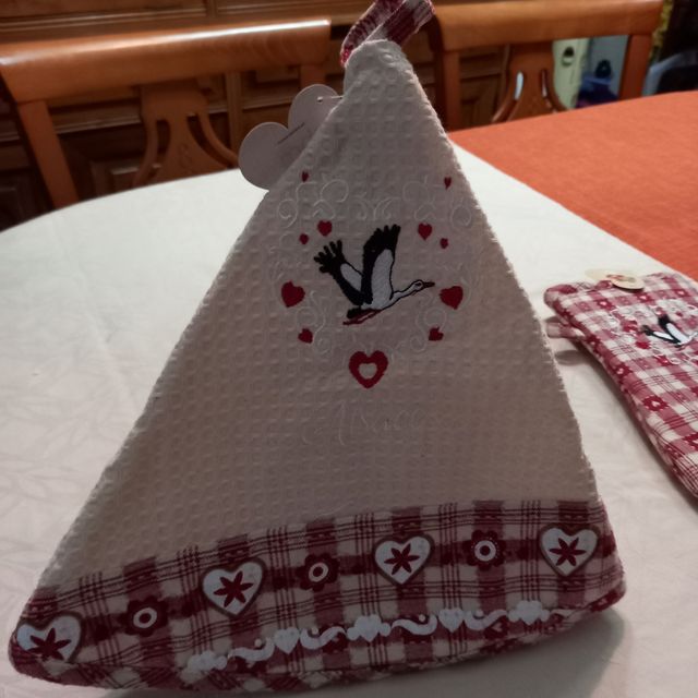 Manoplas y paño redondo de cocina. REBAJAD0