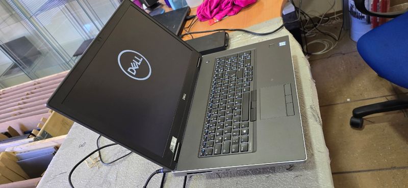 DELL I9 64 RAM 1 TB NVIDIA RTX 3000 afbeelding 2