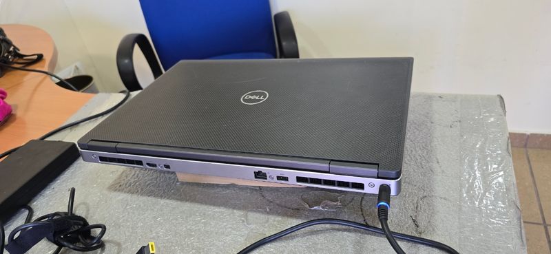 DELL I9 64 RAM 1 TB NVIDIA RTX 3000 afbeelding 7