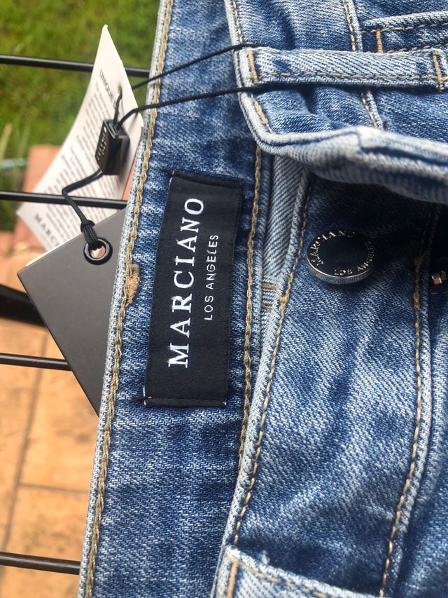 jeans guess con pedreria