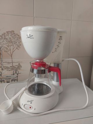 Cafetera eléctrica Jata
