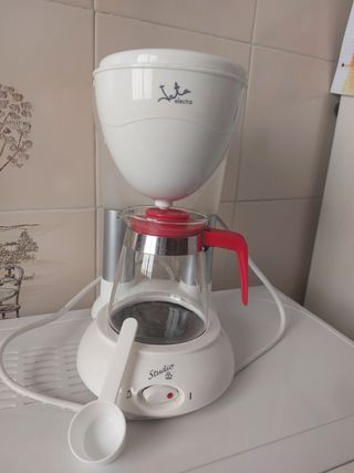 Cafetera eléctrica Jata
