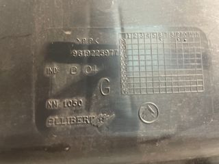 Guarnecido puerta del. iz. peugeot partner