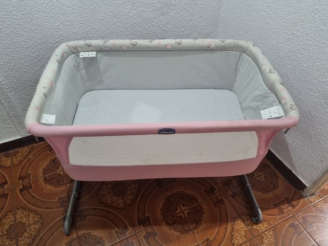 Cuna Chicco next to me