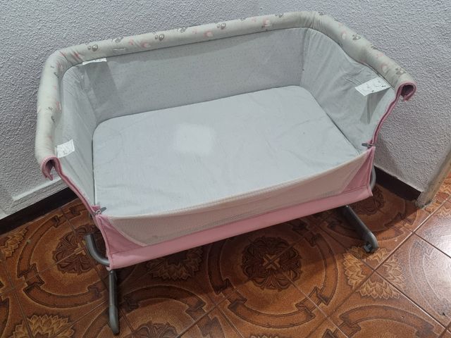 Cuna Chicco next to me