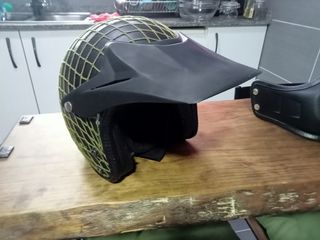Visera y morrera para cascos custo , bandit , etc