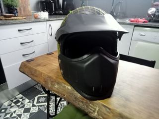 Visera y morrera para cascos custo , bandit , etc