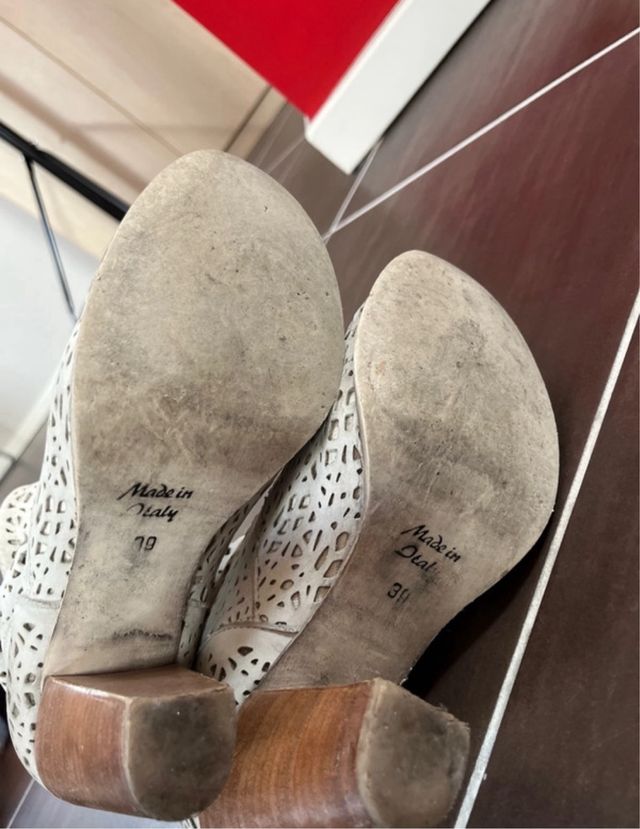 Tronchetto donna Beige traforato scamosciato