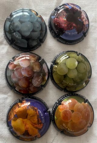 Chapas de cava  Jaume Serra y Giro Ribot 