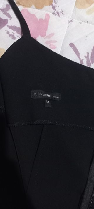 Abito nero elegante Subdued