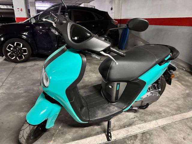 MOTO ELECTRICA YAMAHA NEOS 49cc