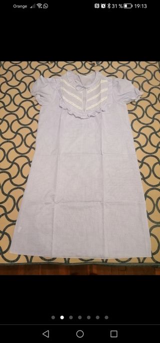 Camisón y zapatillas