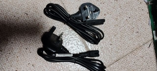 Cable alimentacion  C13 a britanico