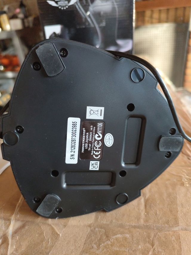 Thrustmaster - USB Joystick - simulacion de combat