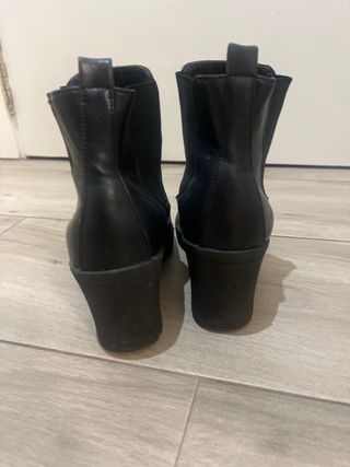Botines negros