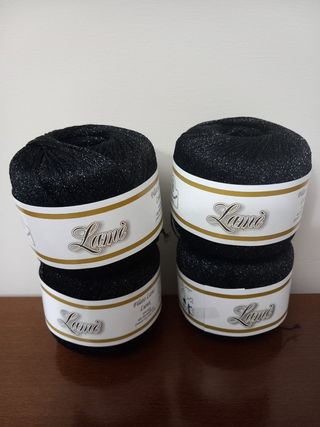4 Gomitoli lurex colore nero