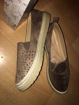 Zapatos cómodos 40