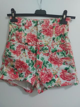 Short floreados Talla S /34,36