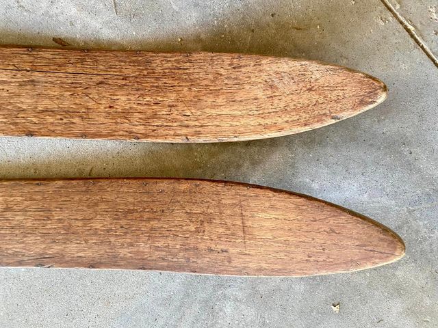 SKIS VINTAGE DE MADERA.